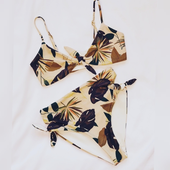 L*Space Flashback Top + Bummin Bottom Bikini SET - Picture 8 of 9